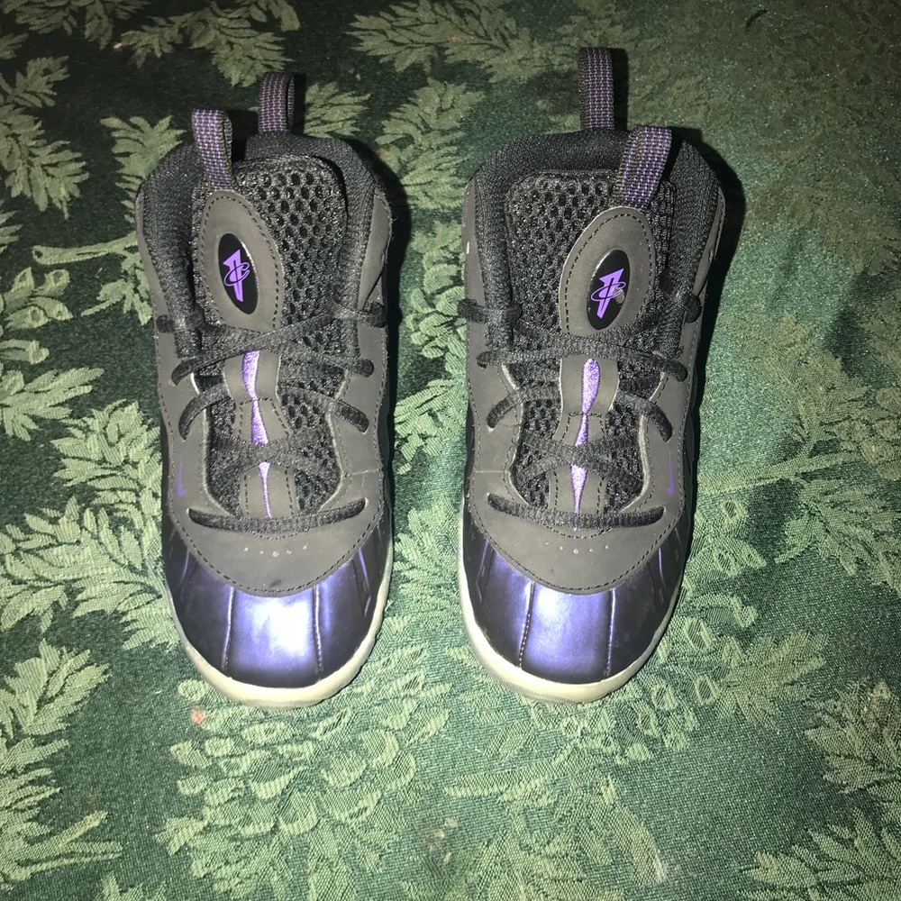 Nike eggplant foam posits